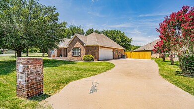 210 Granada Calle St, Granbury, TX 76049 - photo 5