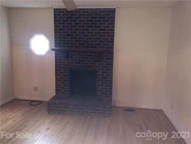 812 Woods Dr, Statesville, NC 28677 - photo 6