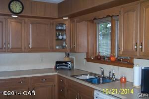 412 N Nescopec St, Tamaqua, PA 18252 - photo 5