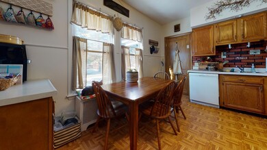 9-web-or-mls-228-Webster-Street-Dining-R