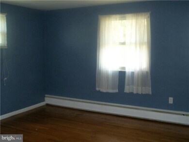 1549 Lakeside Rd, Pennsburg, PA 18073 - photo 5