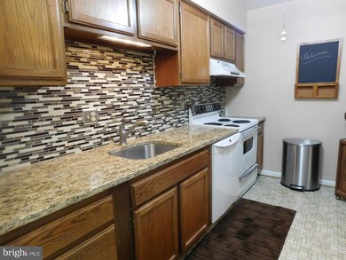 9045 N Laurel Rd unit H, Laurel, MD 20723 - photo 6