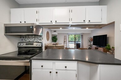 159 Main St unit 15B, Stoneham, MA 02180 - photo 4