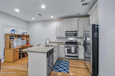5-web-or-mls-624 Braeburn-5