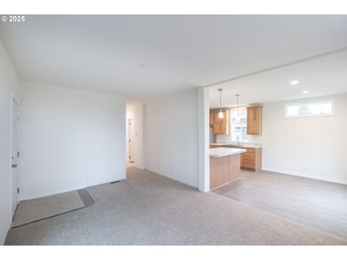 3223 Comber Ct NE, Salem, OR 97305 - photo 5