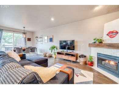 20407 Hoodview Ave, West Linn, OR 97068 - photo 4