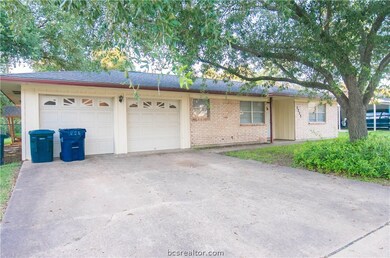 1213 Boswell St, College Station, TX 77840 - photo 2