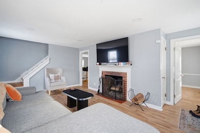 13 Bither St, Springfield, MA 01118 - photo 5