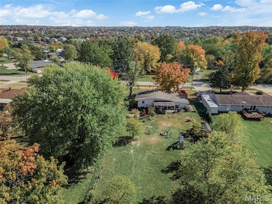 5273 Westwood Dr, Saint Charles, MO 63304 - photo 7