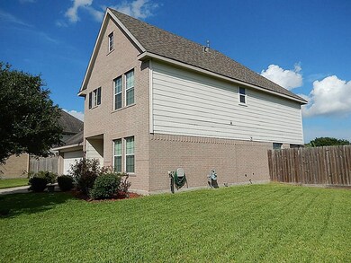 3711 Burwood Ct, Pearland, TX 77584 - photo 3