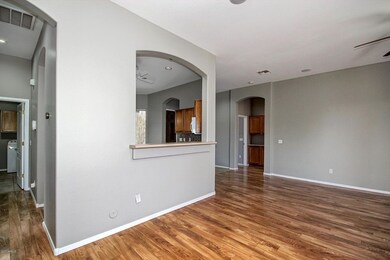 Geronimo Family Room 3