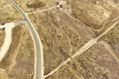 8829 E Blacks Creek Rd, Atlanta, ID 83716 - photo 6