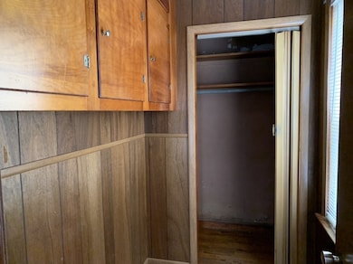 50 York St unit 1 South, Fall River, MA 02721 - photo 5