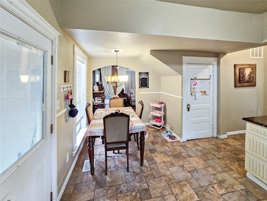 502 Griffith Ave, Terrell, TX 75160 - photo 5