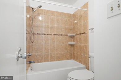 14069 Saddleview Dr, North Potomac, MD 20878 - photo 6