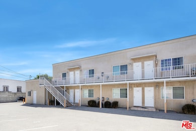 unlisted-address, Los Angeles, CA 90016 - photo 2