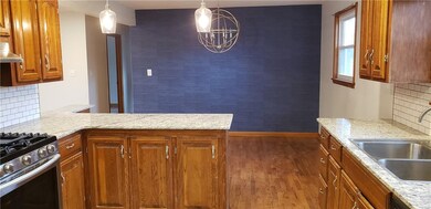 316 Crestview Dr, Bentonville, AR 72712 - photo 5