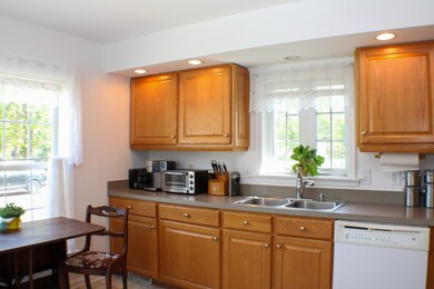60 Temple Dr, Rochester, NH 03868 - photo 3