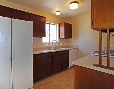 2370 Caravelle St, Las Vegas, NV 89142 - photo 7