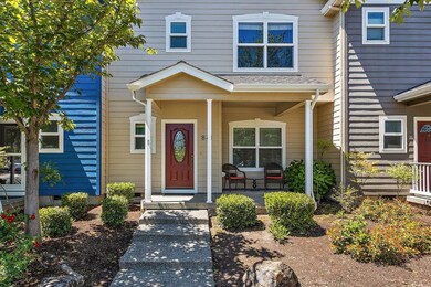 841 N Haskell St, Central Point, OR 97502 - photo 2