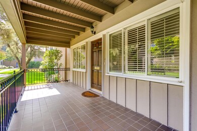 972 S Orange Grove Blvd unit C, Pasadena, CA 91105 - photo 3