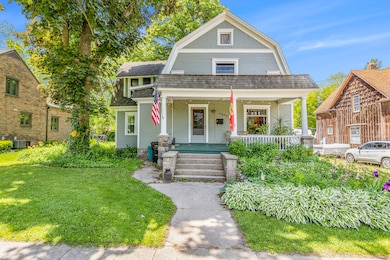 003_134_s_howell_st_hillsdale_mi_49242_4