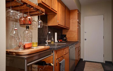 Park Towers unit 707, Columbus, OH 43203 - photo 5