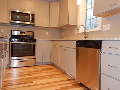 29 Huntington Way unit 4, Kittery, ME 03904 - photo 2