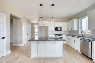 830 NW 18th Ct, Redmond, OR 97756 - photo 6