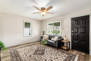 10_231 Delray Rd,