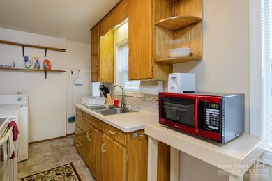 unlisted-address, Bend, OR 97701 - photo 7