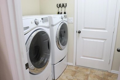 9309 Hawthorne Ct, Odessa, TX 79765 - photo 6