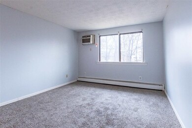 545 Calef Rd unit 24, Manchester, NH 03103 - photo 5