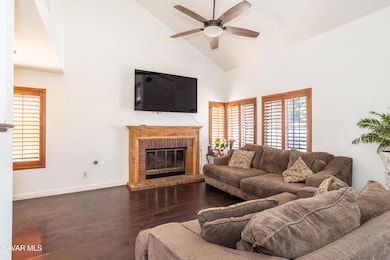 37422 Cambridge Ln, Palmdale, CA 93550 - photo 3