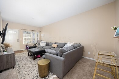 4-web-or-mls-710 Wilke Pl 004