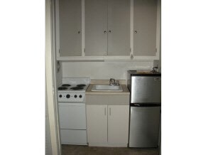 599 Middle St unit 3 Street, Portsmouth, NH 03801 - photo 2