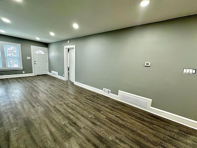 4554 N 37th St, Milwaukee, WI 53209 - photo 4