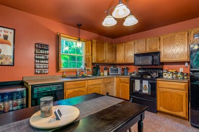 54 Heights Rd, Fairfax, VT 05454 - photo 3