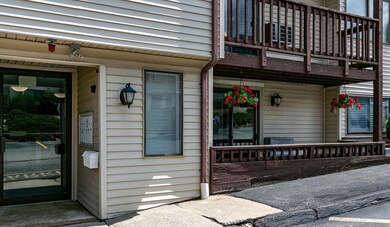 10 Hulbert Rd unit 2, Worcester, MA 01603 - photo 6