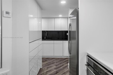 Four Ambassadors Condominiums unit 1942, Miami, FL 33131 - photo 7