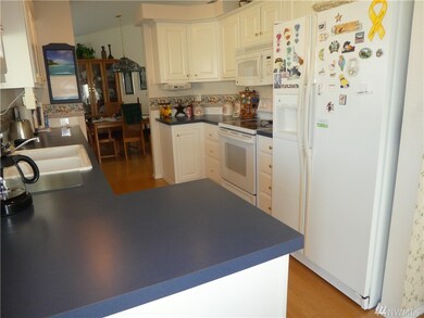 574 Canyon Dr, East Wenatchee, WA 98802 - photo 2