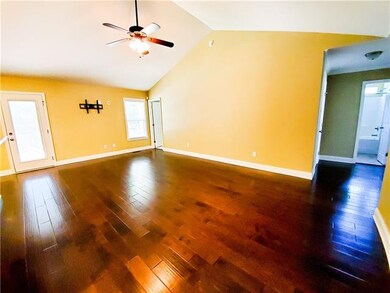 1724 Riverstone Dr, Lincolnton, NC 28092 - photo 7