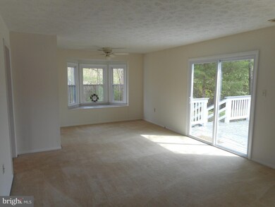 122 Foothill Ln, Harpers Ferry, WV 25425 - photo 5