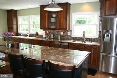 6037 Kennard Ct, Sykesville, MD 21784 - photo 4