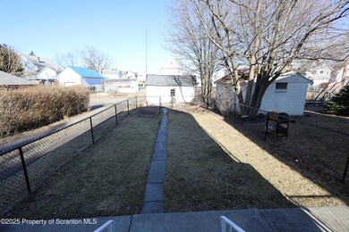 326 1/2 Warren St, Scranton, PA 18508 - photo 4