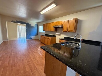 KITCHEN AND BREAKFAST NOOK