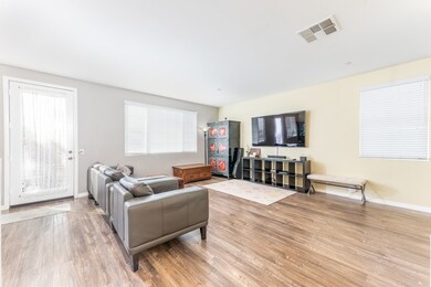 14334 Senda de Anika, Sylmar, CA 91342 - photo 6