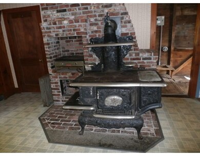 387 E Washington St, Hanson, MA 02341 - photo 7