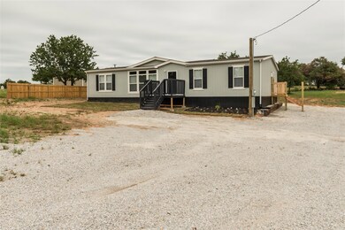 105 Salty Dog Ln, Springtown, TX 76082 - photo 3