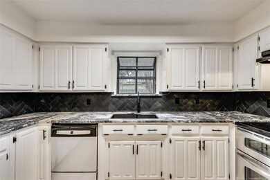 5105 Maplewood Ct, North Richland Hills, TX 76180 - photo 6